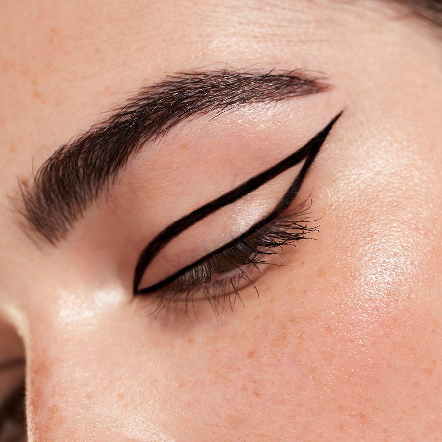 winged eyeliner | double wing liner | bold double winged eyeliner for dramatic eye makeup look -